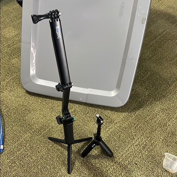 GoPro Black 3-Way Grip, Arm, Tripod - Picture 2 of 3